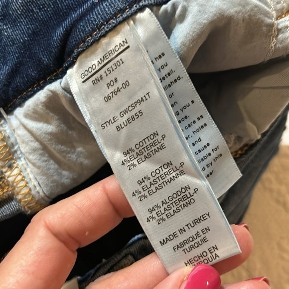 Good American Good Waist Crop. NWT. 4/27 - Picture 6 of 8